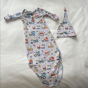 Caden Lane knot gown and hat 0-3 months